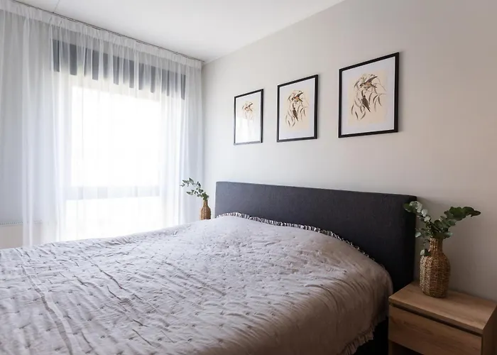 Karusselli 91- Balcony & Parking * Pärnu